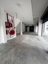 Sims Avenue (D14), Shop House #568039051